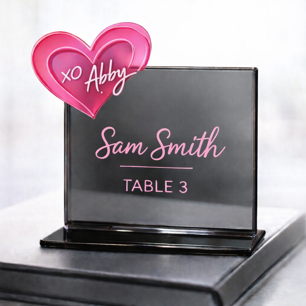 Personalized Acrylic Seating Card – “xo” Heart Design